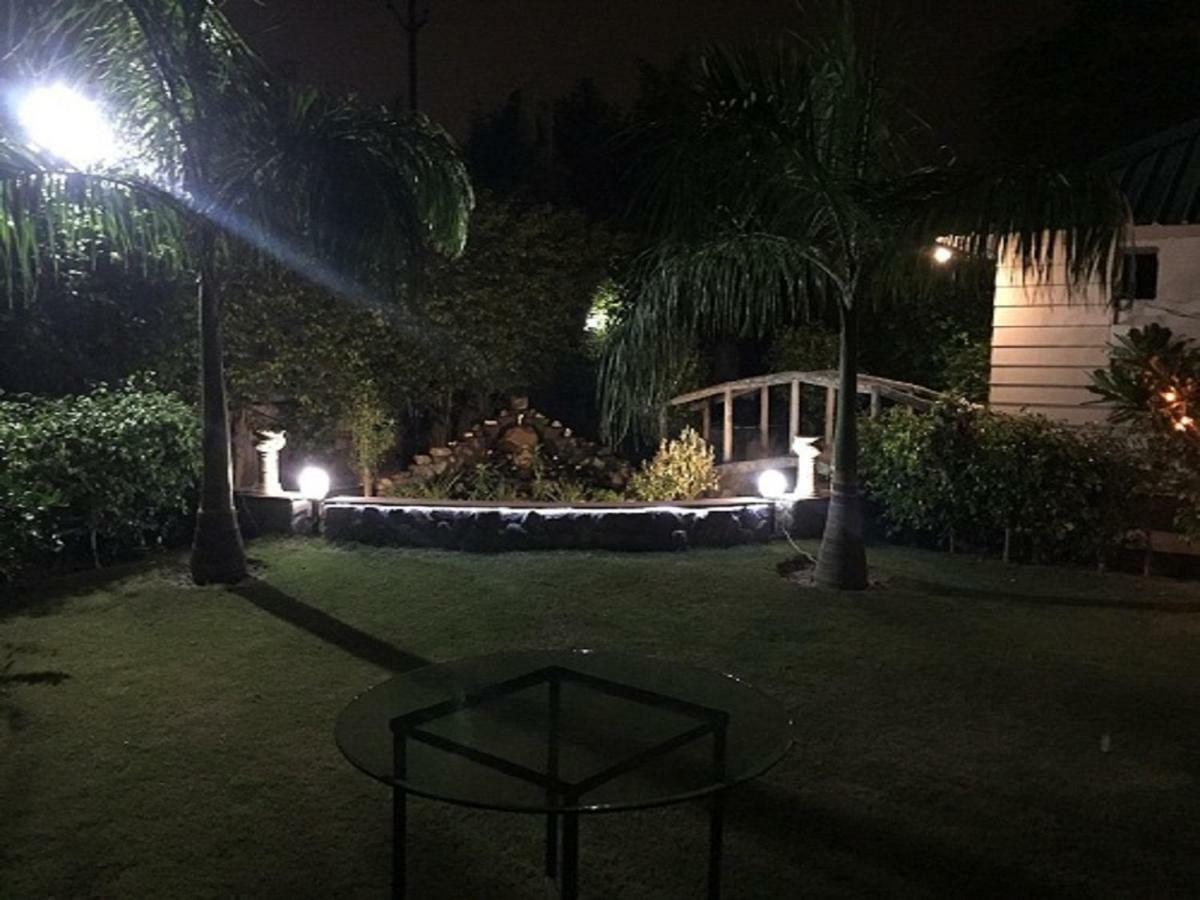 Ad Country Villa Noida Exterior foto